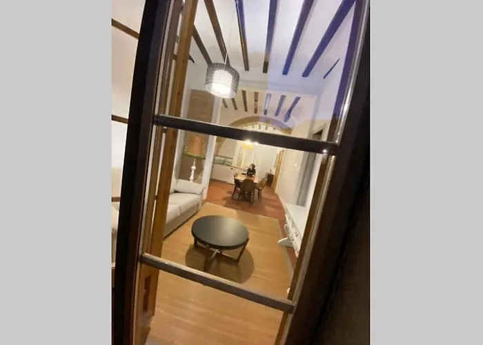 Daire Casa Moner Loft Edifici Historic Centre Medieval De Castello